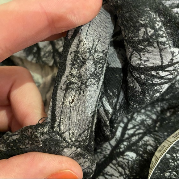 2for$25 OASIS Black & Grey T-Shirt with Ruffle Back - Picture 9 of 9